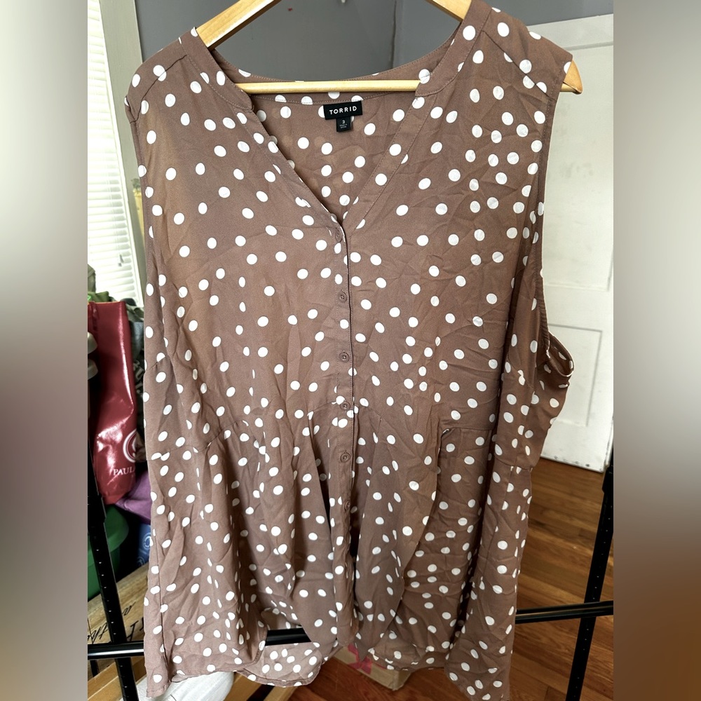 Sleeveless Chiffon polka Dot Torrid Shirt | 3x